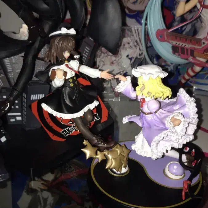 [BUNJANG] Touhou Project Usami Renko &amp; Maribel Han Figure with Bonus Acrylic Plate / 동방 프로젝트 비봉클럽 우사미 렌코 마에리베리 한 피규어