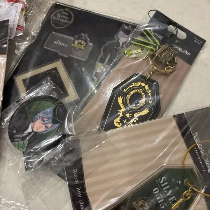 [BUNJANG] Twisted Wonderland Goods Bundle Set / 트위스테 굿즈 일괄 3.5