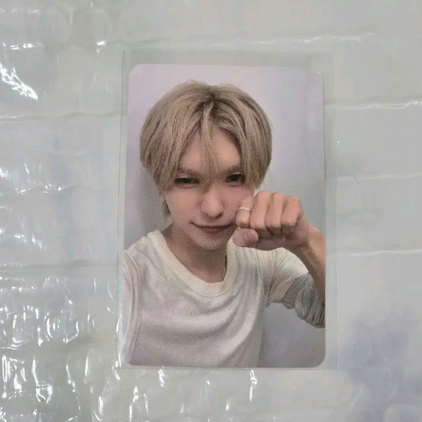 [BUNJANG] VAYONN Daily Fan Meeting Official Photocard Sen / 베이온 VAYONN 일일팬매 공방 포카 센
