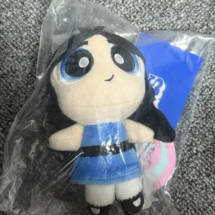 [BUNJANG] NewJeans Minji Powerpuff Girls Plush Keychain / 뉴진스 newjeans 민지 파워퍼프걸 미개봉 인형 키링