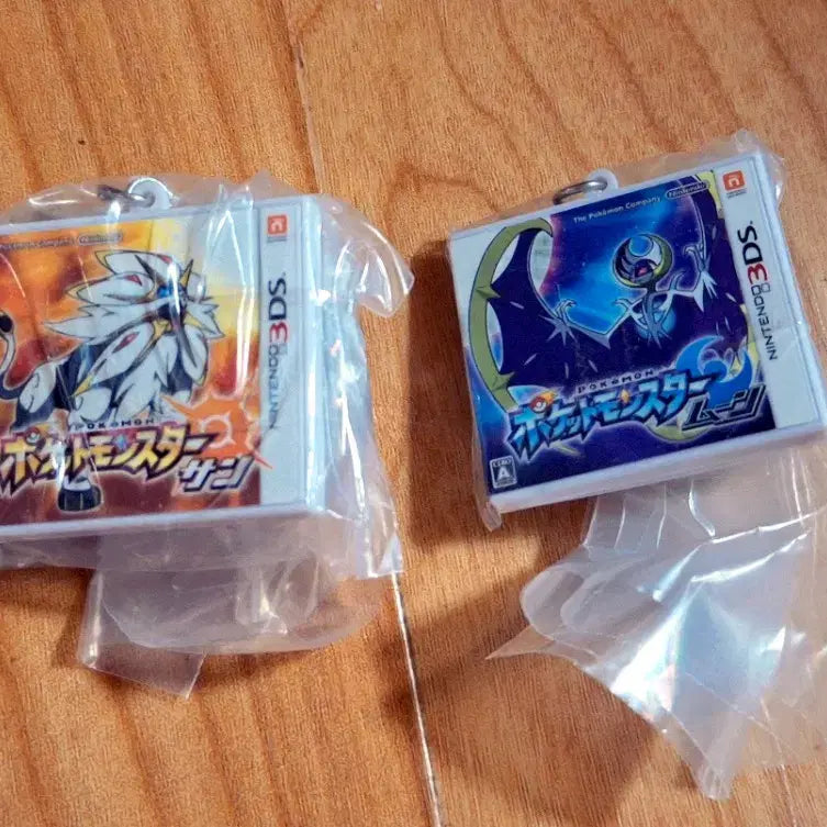 [BUNJANG] Pokemon Card Game Keychain Set: Dialga, Palkia, Sun, Moon / 포켓몬스터 패키지&amp;게임카드 키홀더 디아루가, 펄기아, 썬, 문