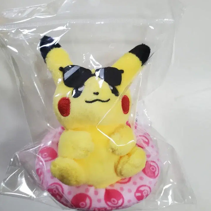 [BUNJANG] Pokemon Starlight Paradise Pop-up Tube Pikachu Keychain Plush / 포켓몬 별빛낙원 팝업 튜브 피카츄 키링 인형 미개봉