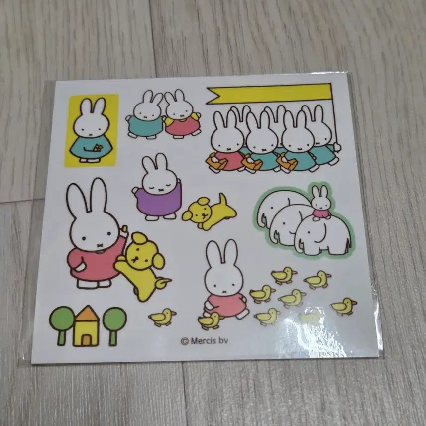[BUNJANG] Dove x Miffy Collaboration Sealed Hair Scrunchie &amp; Sticker Set / (미개봉)도브 미피 헤어밴드(곱창) 및 도브 미피 스티커 2개일괄