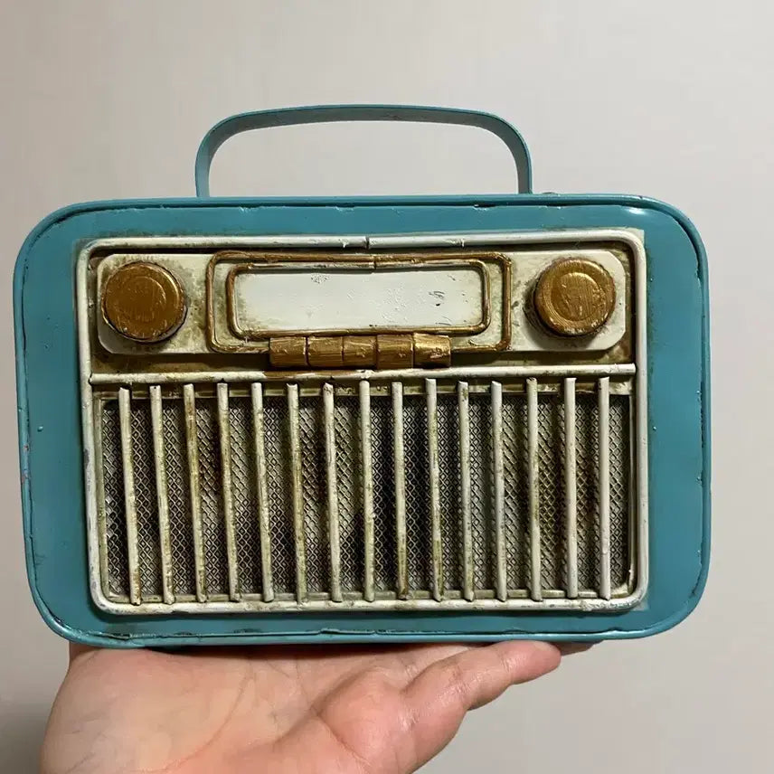 [BUNJANG] Vintage Radio Shaped Piggy Bank / 빈티지 저금통