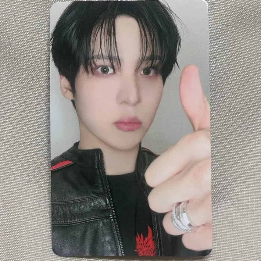 [BUNJANG] ATEEZ Japan BAD Chairman Photocard Yunho / 에이티즈 일본BAD 회장 특전 윤호 포토카드