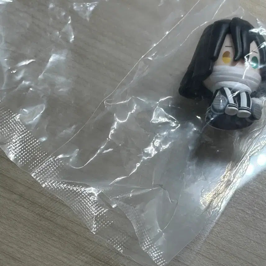 [BUNJANG] Demon Slayer Obanai Iguro Petatto Wind-up Figure / 귀멸의 칼날 귀칼 오바나이 페탓토 태엽 피규어 가챠