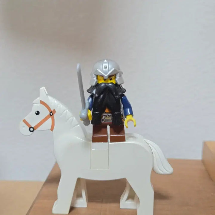 [BUNJANG] LEGO Castle Dwarf and Horse Minifigure Set / 레고 캐슬 드워프와 말 피규어입니다