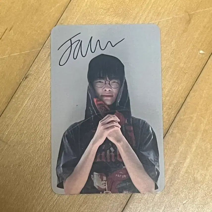[BUNJANG] T1 Faker Home Ground Autographed Photocard / 티원 홈그라운드 5만원 포카 페이커