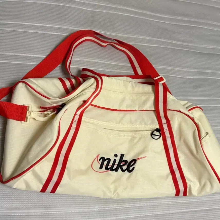 [BUNJANG] NCT WISH Riku Nike 24L Duffle Bag / 엔시티 위시 리쿠 손민수 나이키 더플백 24L