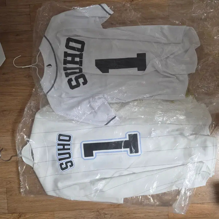 [BUNJANG] EXO Suho Uniform Bundle Set / 엑소 수호 유니폼 일괄