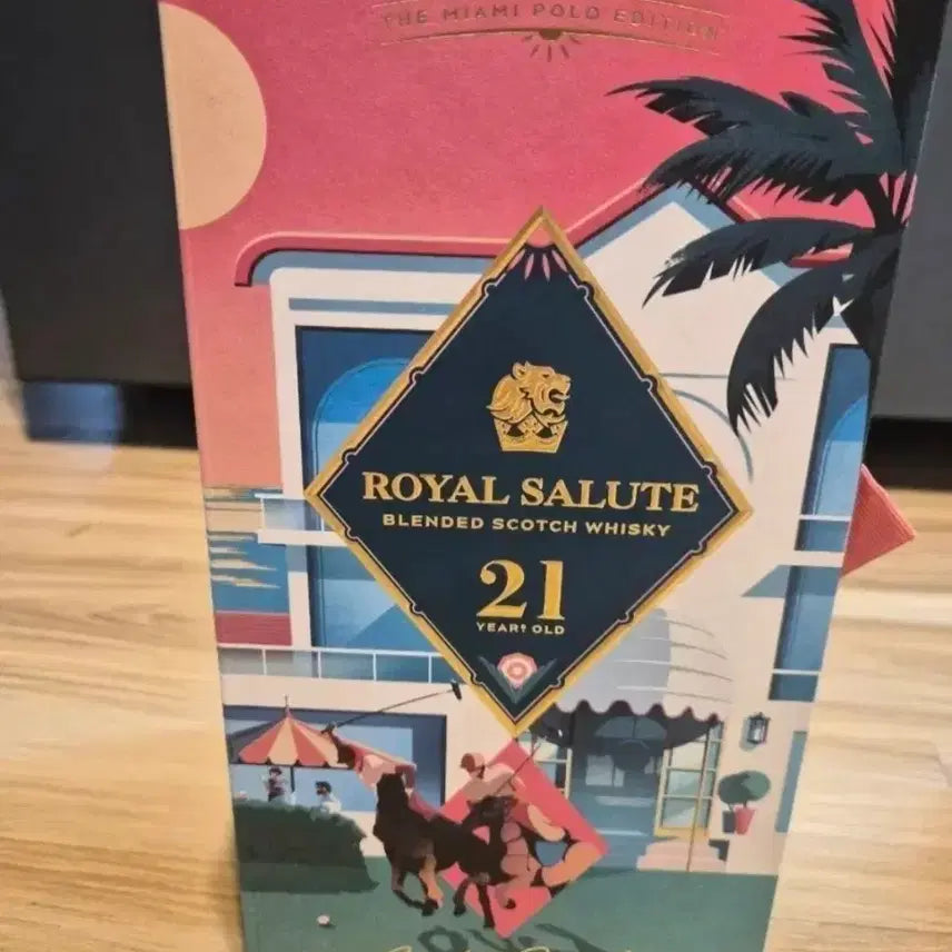 [BUNJANG] Royal Salute 21 Year Old Miami Polo Edition Empty Bottle / 로얄살루트 21년 마이애미 폴로 에디션 공병입니다