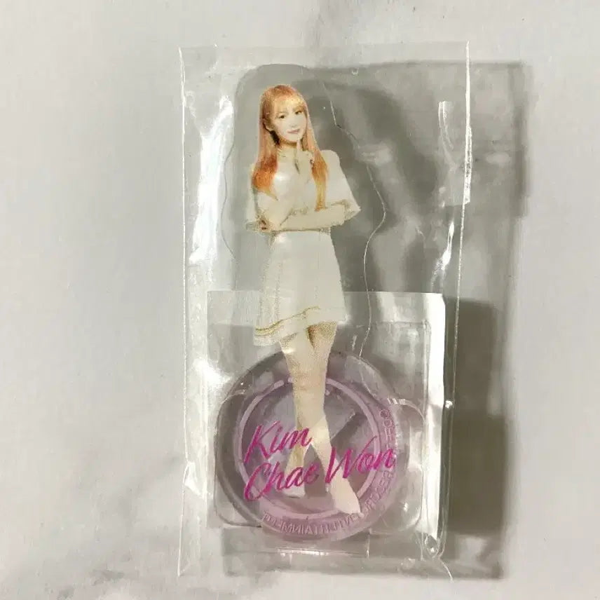 [BUNJANG] IZ*ONE Kim Chaewon Japanese Concert Acrylic Stand / 