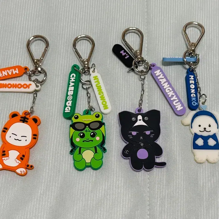 [BUNJANG] Monsta X Member Keyring 4pc Set / 몬스타엑스 민혁 형원 주헌 창균 키링 4개 세트