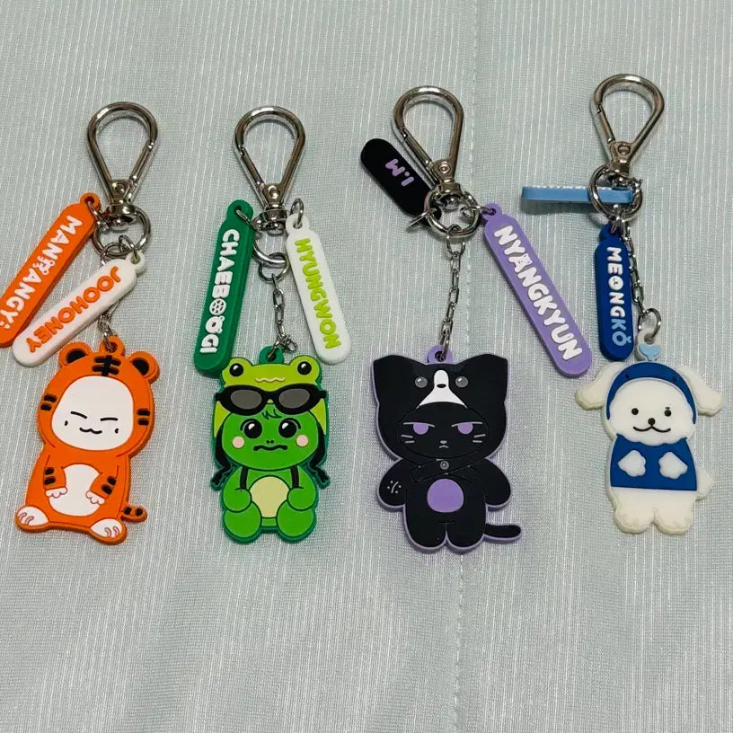 [BUNJANG] Monsta X Member Keyring 4pc Set / 몬스타엑스 민혁 형원 주헌 창균 키링 4개 세트