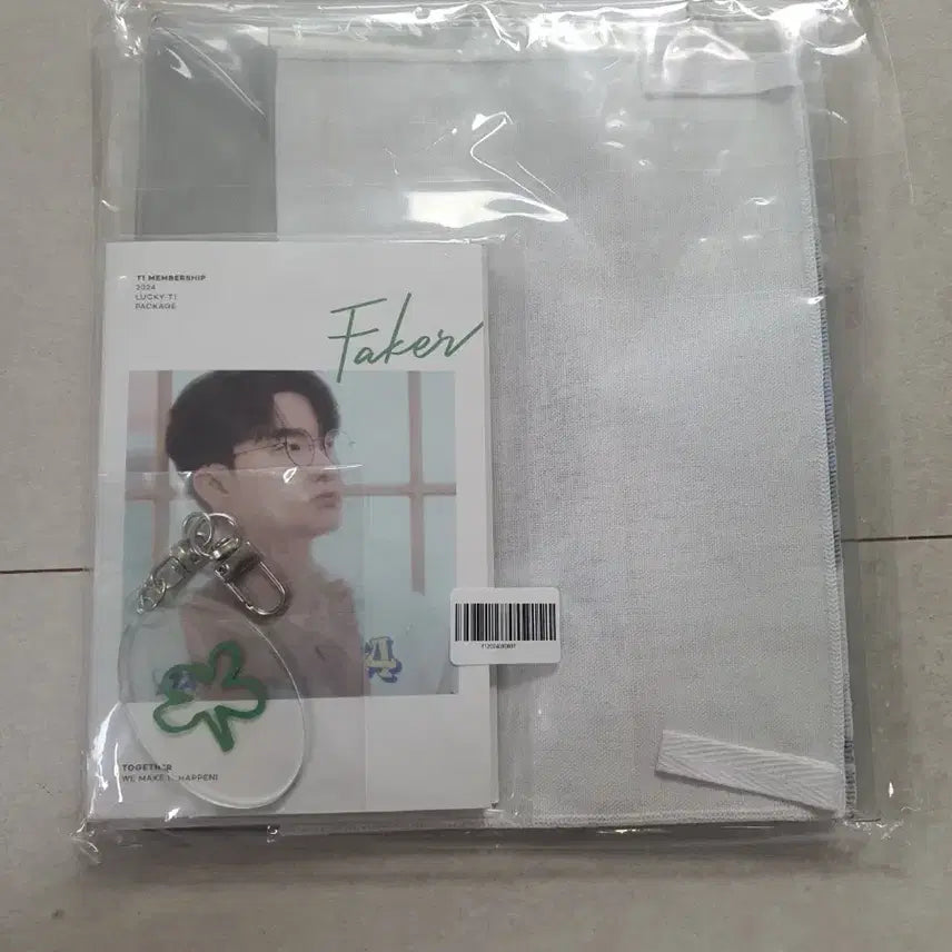 [BUNJANG] LuckyT1 2024 Bundle Set Zeus, Faker, Gumayusi, Keria / 럭키티원 일괄 제우스 오너 페이커 구마유시 케리아
