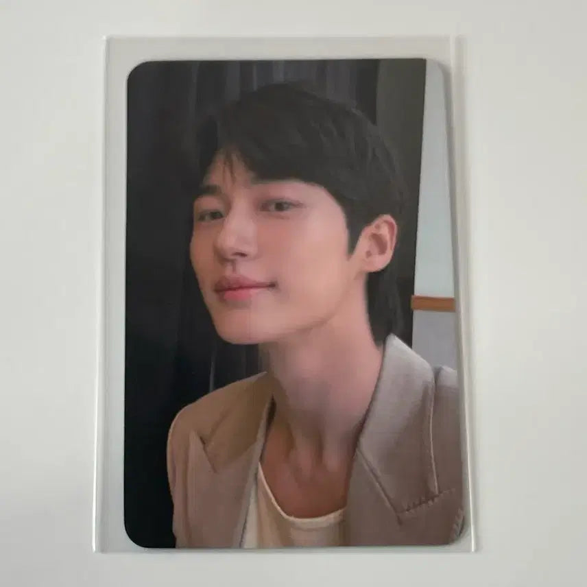 [BUNJANG] Byeon Woo Seok Thailand Pop-up Photocard / 변우석 태국 팝업 포카