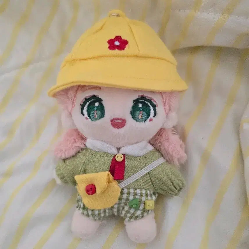 [BUNJANG] 10cm Doll Clothes Yellow Hat, Cardigan, and Checkered Bottom Set / 10cm 인형옷