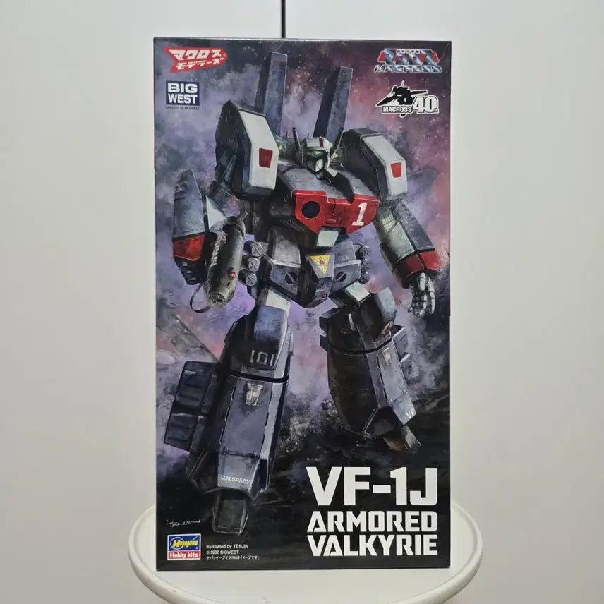 [BUNJANG] Hasegawa 1/72 Macross VF-1J Armored Valkyrie Plastic Model Kit / 하세가와 1/72 초시공 요새 마크로스 VF-1J 아머드 발키리