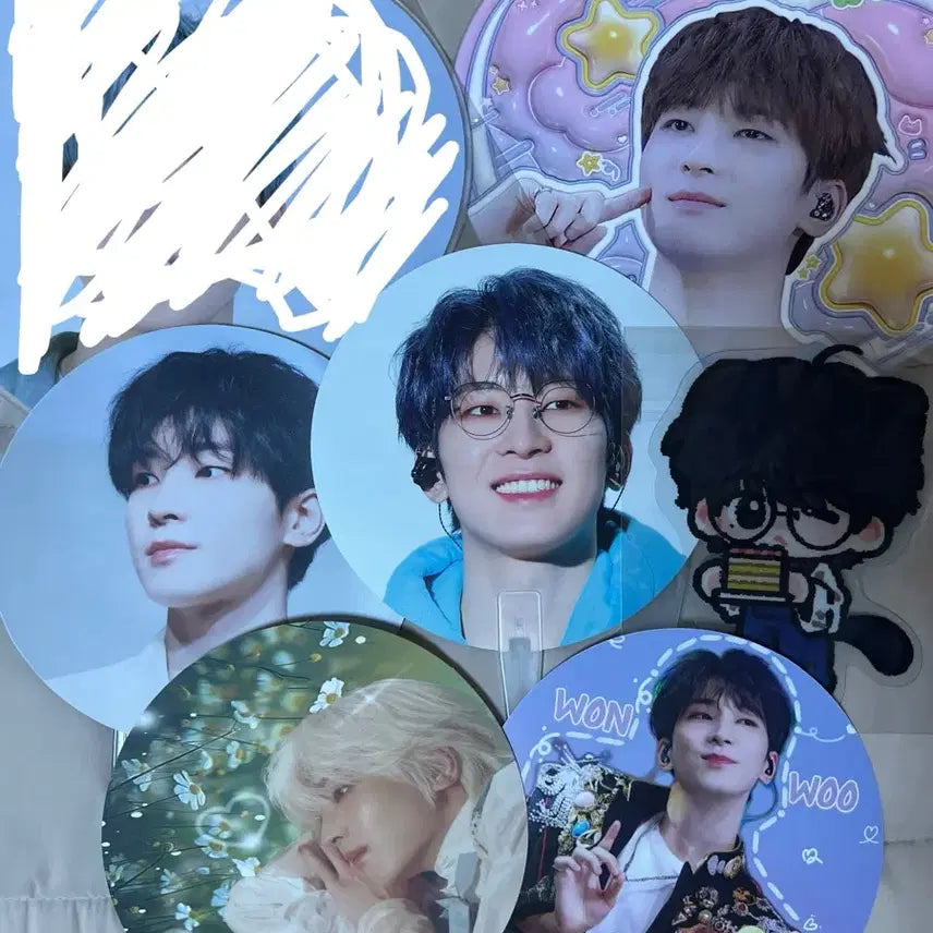 [BUNJANG] SEVENTEEN Wonwoo Unofficial Fan-Made Fan Bundle Set / 세븐틴 원우 비공굿 부채 일괄판매