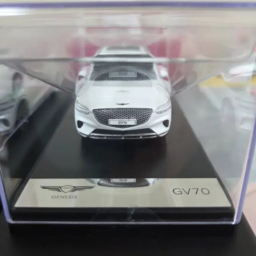 [BUNJANG] 1/43 Scale Genesis GV80 GV70 Model Car / 1/43 제네시스 GV80 GV70 새상품