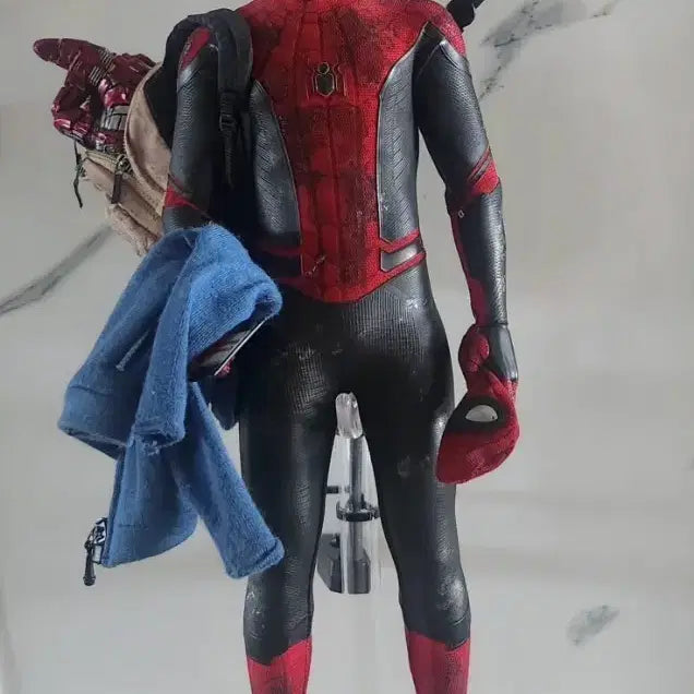 [BUNJANG] Hot Toys Iron Spider-Man 2.0 Battle Damaged Custom Upgrade Suit with Accessories / 핫토이 아스파2.0헤드+ 업글슈트 (배틀데미지커스텀)