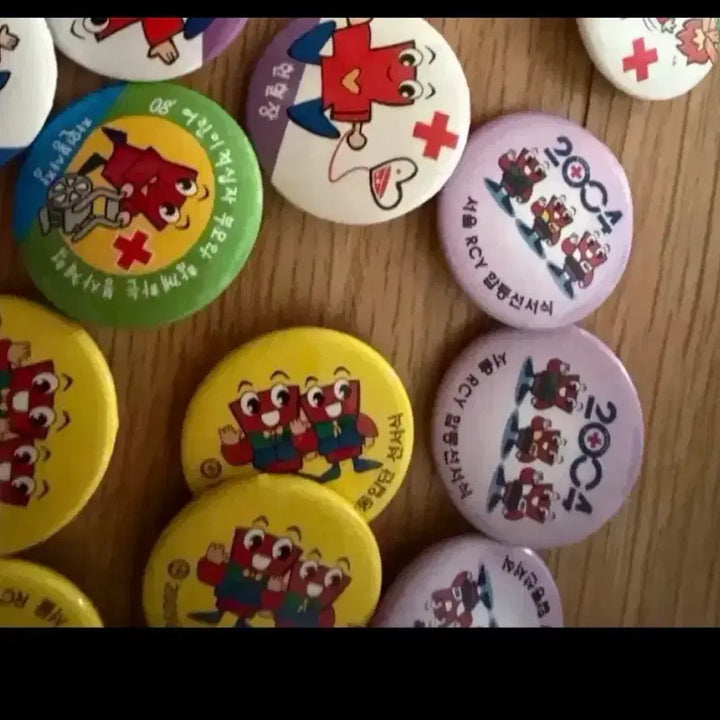[BUNJANG] Red Cross RCY Badge / 대한적십자사 뱃지 rcy뱃지