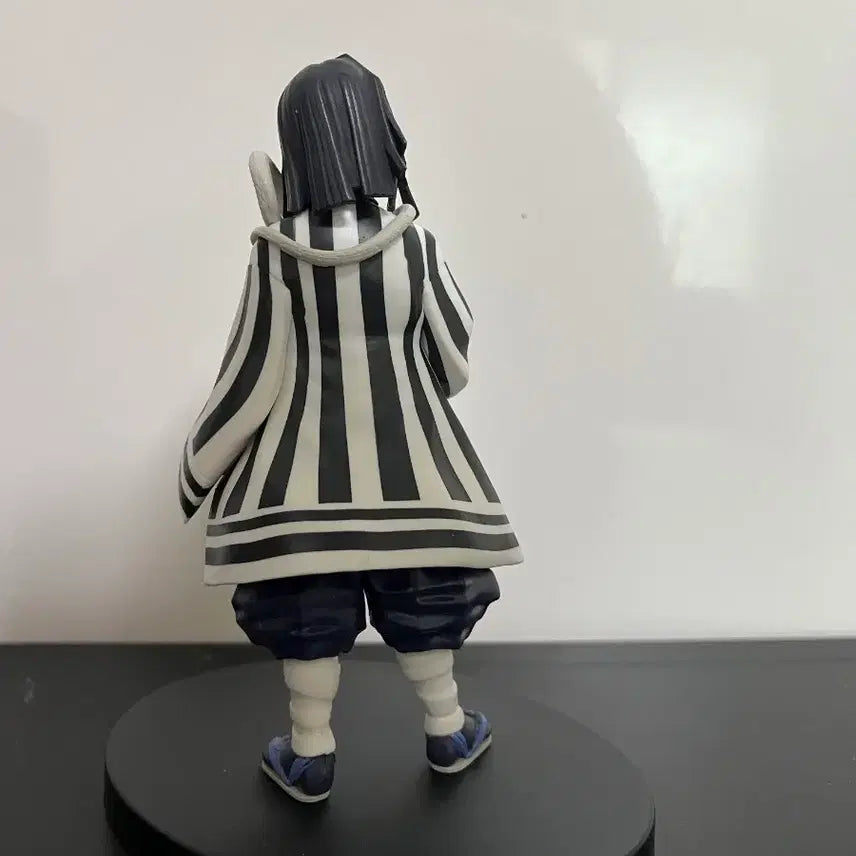 [BUNJANG] Demon Slayer: Kimetsu no Yaiba Obanai Iguro Figure / 귀멸의 칼날 유대의장 이구로 오바나이 피규어 피규어 귀칼