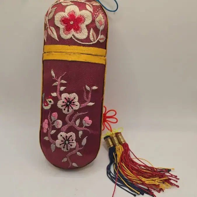 [BUNJANG] Korean Folk Art Embroidered Eyeglass Case Antique / 민속품 자수 안경집 골동품