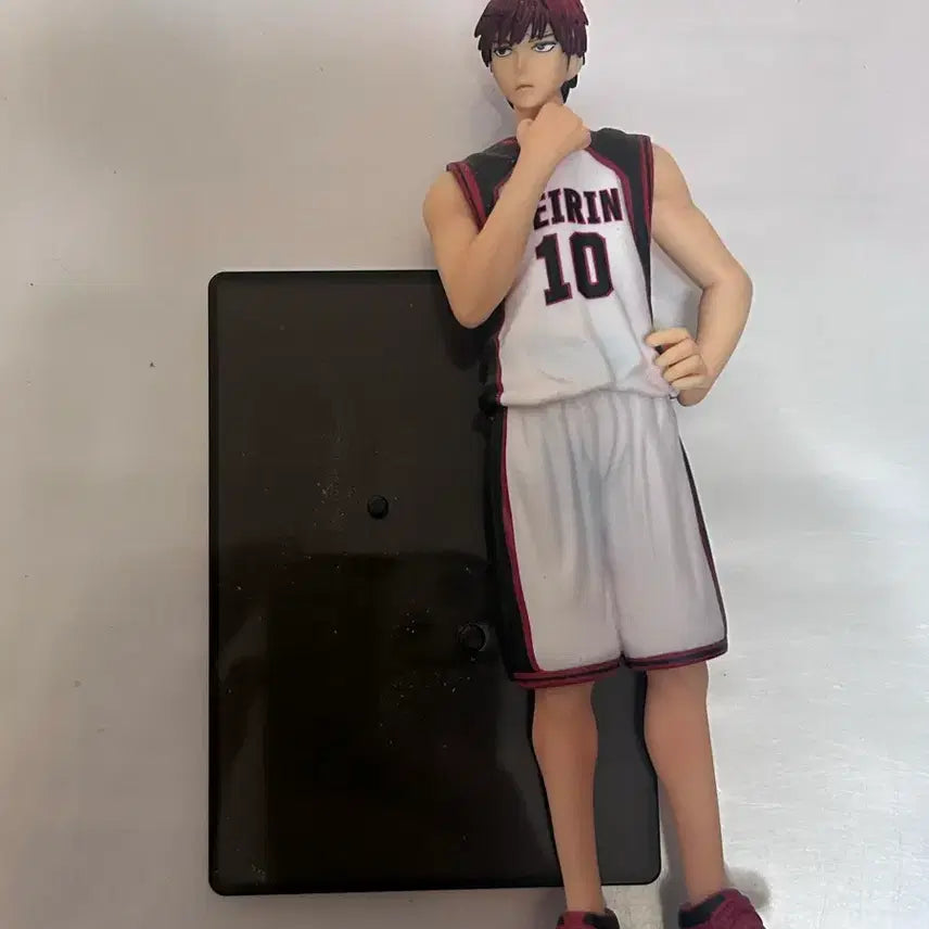 [BUNJANG] Kagami Taiga Figure (Unsealed) / 쿠로코의 농구 카가미 타이가 피규어(개봉 전시)