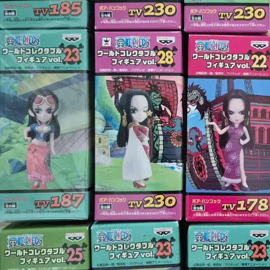 [BUNJANG] Pokemon Card Packs &amp; One Piece World Collectable Figures / 일판 포켓몬카드팩/원피스 월콜  미개봉 팝니다