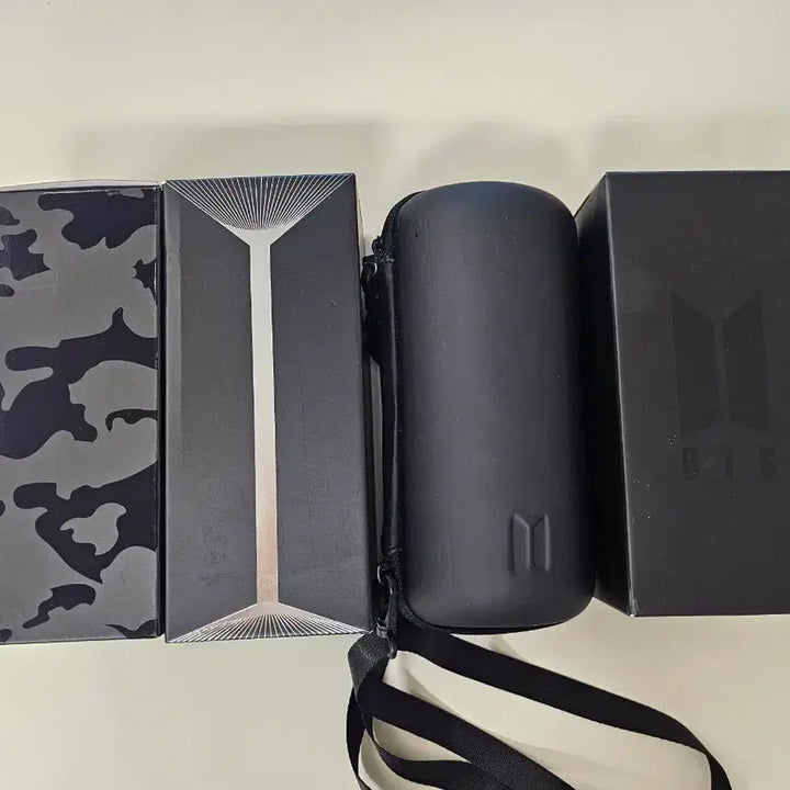 [BUNJANG] BTS ARMYBOMB Version 2, 3, Special, 4 / 방탄소년단 BTS 아미밤 버전2,3 스페셜, 버전4 양도