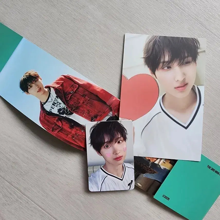 [BUNJANG] Kickflip Jewang Album Photocard, Postcard, and Banding Set / 킥플립 주왕이 앨범 구성품