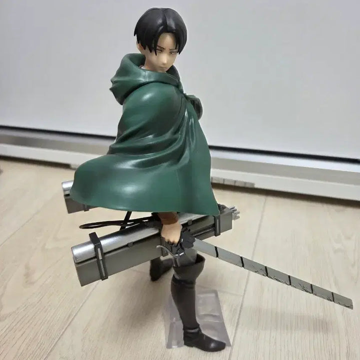 [BUNJANG] Ichiban Kuji Attack on Titan Levi B Prize Figure / 이치방쿠지 제일복권 짐승거인은 내가 잡는다 리바이 B상 피규어
