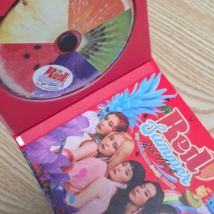 [BUNJANG] Red Velvet The Red Summer (Red Flavor) CD Album + Kino Album Bundle Set (Irene Photocard) / 레드벨벳 The Red Summer (빨간 맛) CD 앨범(아이린포카) + 키노 앨범 일괄