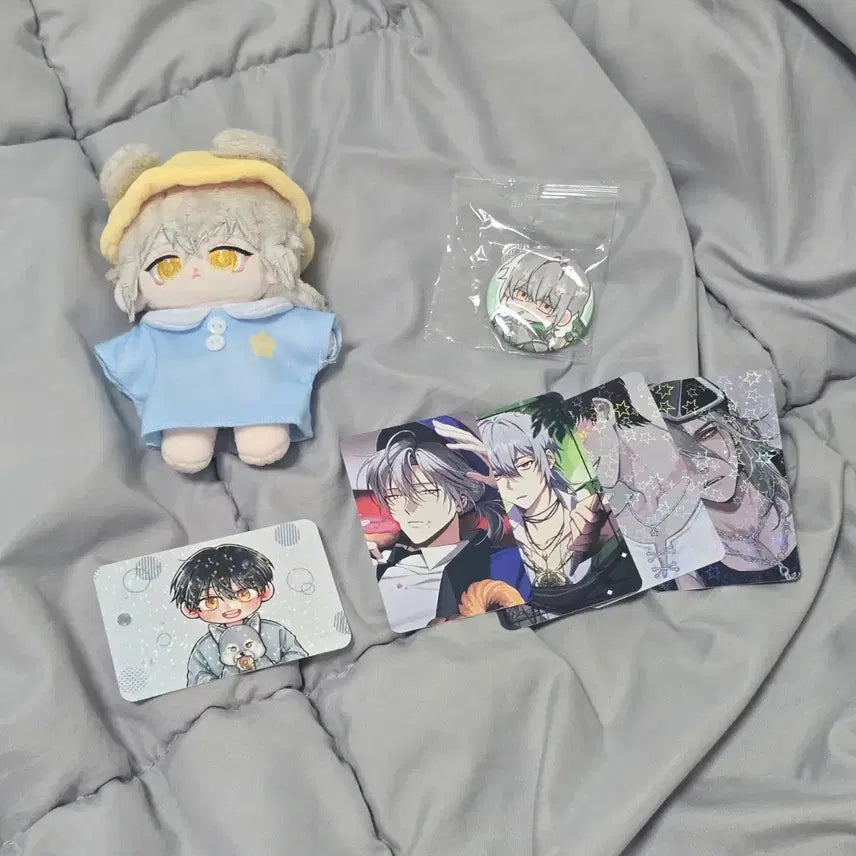 [BUNJANG] J3 Gwaedamcheulgeun Somi Doll, Can Badge, Photocard Bundle Set / 괴담출근 j3 제삼이 솜인형 캔뱃지 포카 일괄 양도