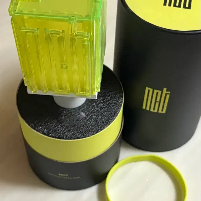 [BUNJANG] NCT Official Light Stick (Ddeungnwonbong) Unused / *실사용 0회* (구) NCT 공식 응원봉 (믐뭔봄)