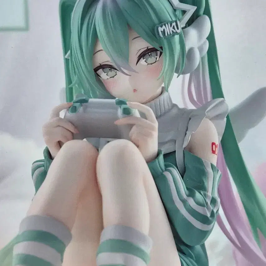 [BUNJANG] Luludo Holiday Miku Figure (Sealed) / (미개봉)루루도 홀리데이 미쿠 피규어