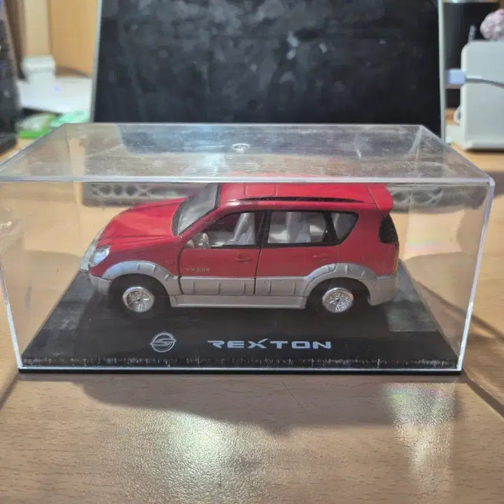 [BUNJANG] Korean Made Rexton Diecast Dealer Version / 국산미니카) 렉스턴 다이캐스트 딜러버전