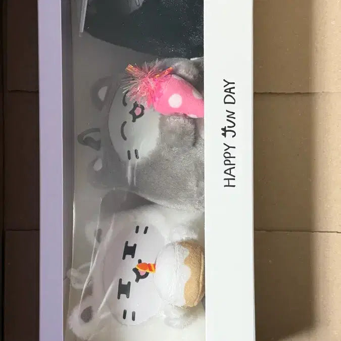 [BUNJANG] SEVENTEEN Moon Junhui Birthday O.C.L Keychain Set Photocard / 미개봉 풀세트 세븐틴 문준휘 생일 O.C.L 키링 열닫잠 인형 포카 포함