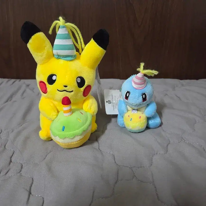 [BUNJANG] Pikachu &amp; Squirtle Birthday Plush Bundle / 피카츄 꼬부기 생일 인형 일괄 판매