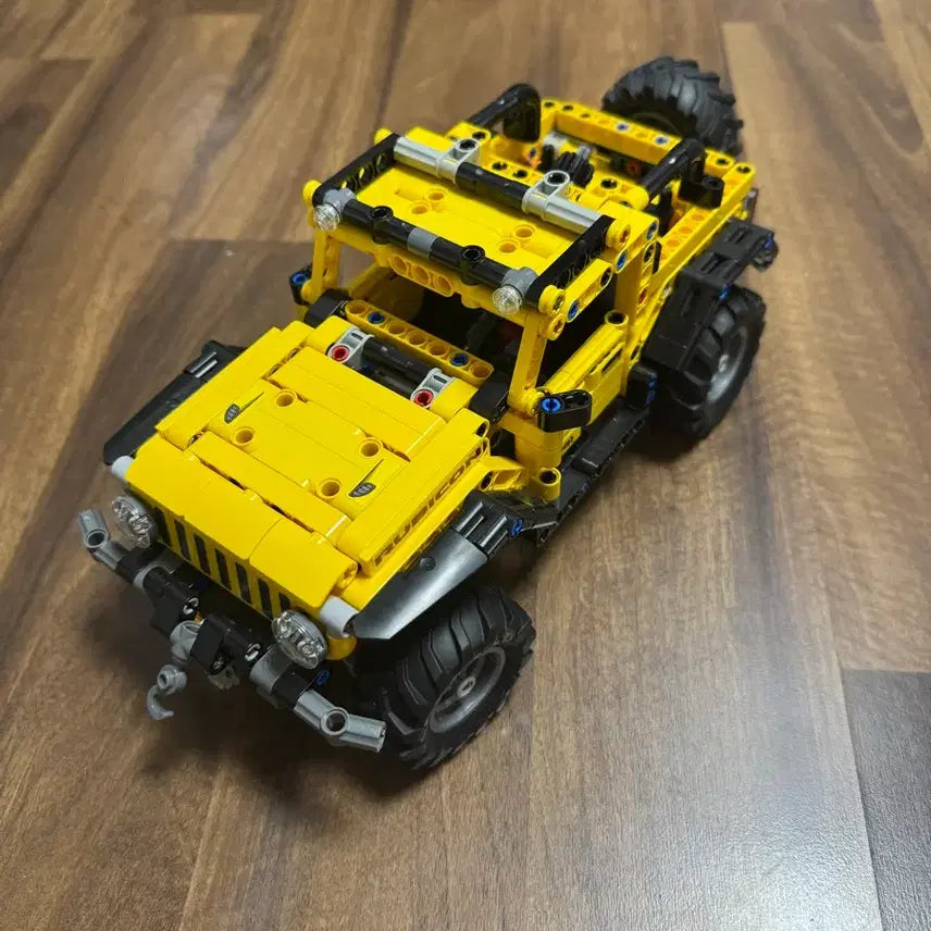 [BUNJANG] LEGO Technic Jeep Wrangler Rubicon 42122 / 레고 테크닉 지프 랭글러 루비콘 42122