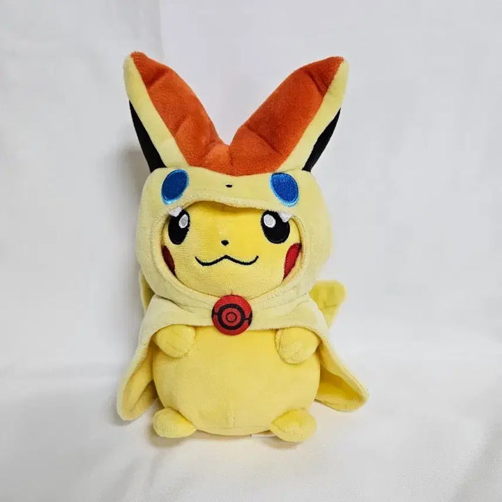 [BUNJANG] Pokemon Center Victini Poncho Pikachu Plush / 포켓몬센터 비크티니 판초 피카츄 인형 판초츄