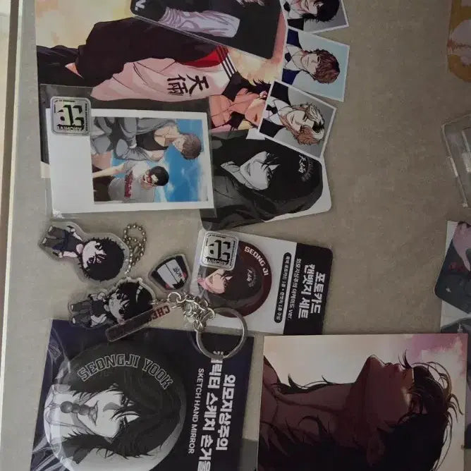 [BUNJANG] Webtoon Merchandise Bundle Set / 외지주 굿즈 일괄 판매