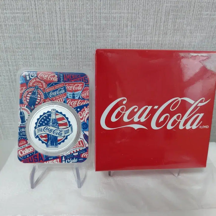 [BUNJANG] Coca-Cola Commemorative Coin Set (Sealed) / 코카콜라 기념 코인 세트 미개봉 1개 총 2개