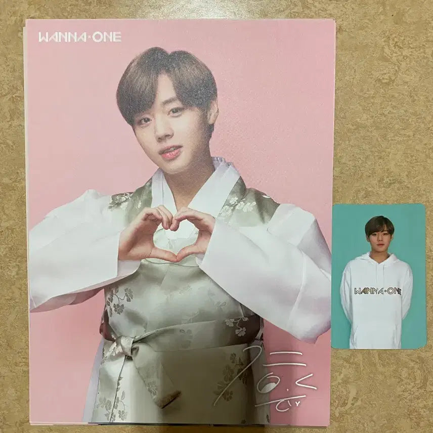 [BUNJANG] Wanna One Park Jihoon Photocard &amp; Goods Bundle / 워너원 박지훈 포카,굿즈 팝니다