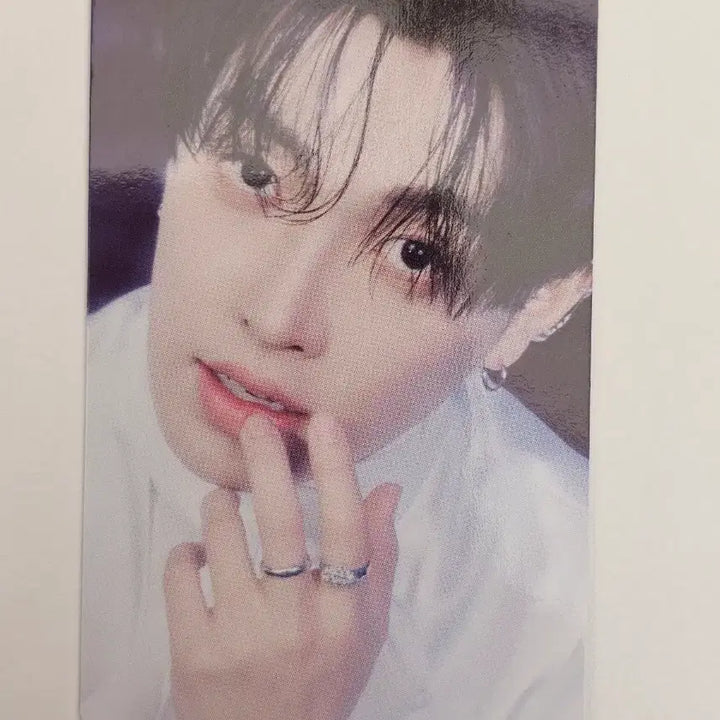 [BUNJANG] ATEEZ Hongjoong Aniteez in Dejavu Photocard / 에이티즈 홍중 사운드웨이브 Aniteez in Dejavu 애니티즈 팝업 포카 트레카
