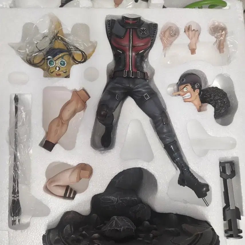 [BUNJANG] MQ Usop Avengers Collaboration Resin Statue / mq우솝(어벤저스 콜라보) 레진 급처