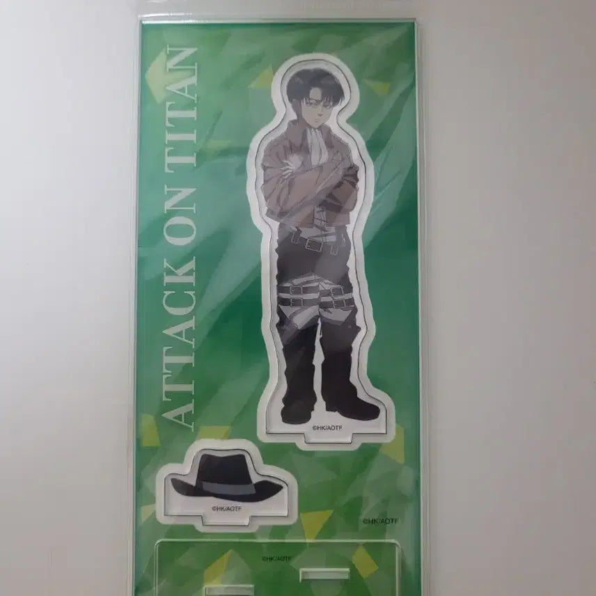 [BUNJANG] Attack on Titan Levi Chibi Mini Acrylic Stand / [미개봉 새상품] 진격의 거인 리바이 치비 아크릴스탠드 (작아진)