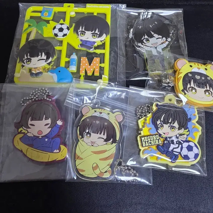 [BUNJANG] Blue Lock Bachira Meguru Set: Keyring, Korotta, Hair Clip / 블루록 바치라 메구루 키링 코롯타 머리핀 일괄 판매