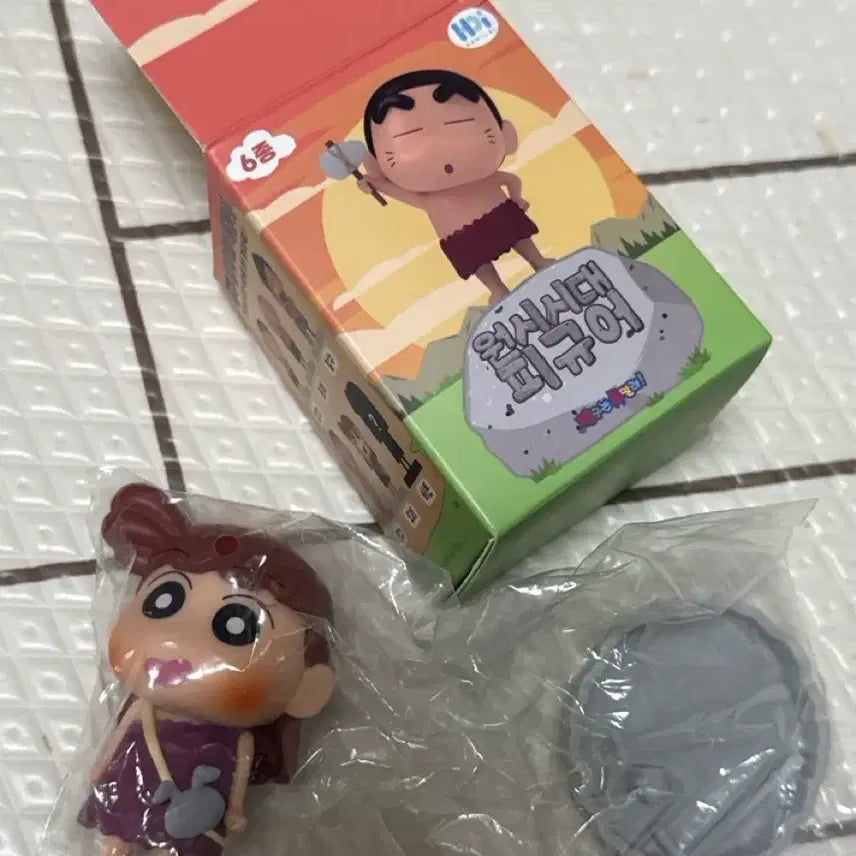 [BUNJANG] Crayon Shin-chan Primitive Era Yuri Figure / 짱구는 못말려 원시시대 유리 피규어